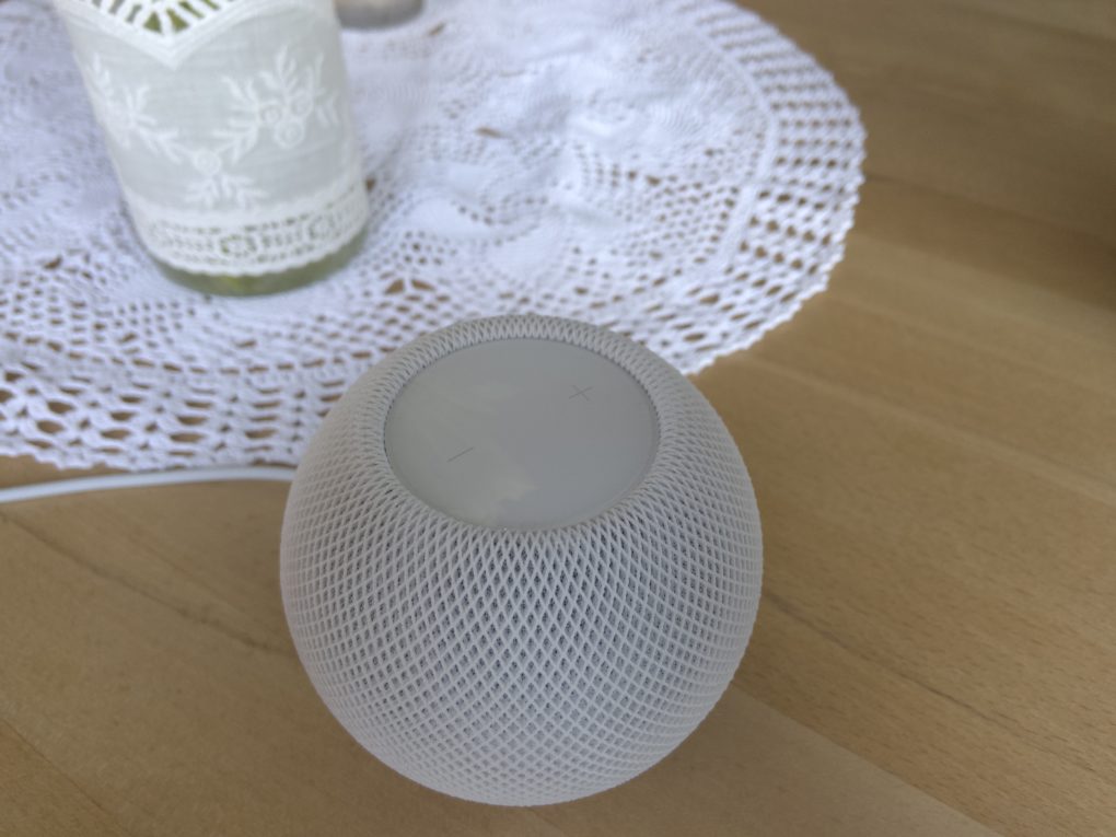 Apple HomePod mini Design