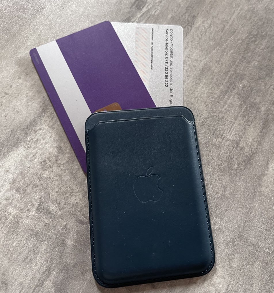 Apple Leder Wallet mit Karten