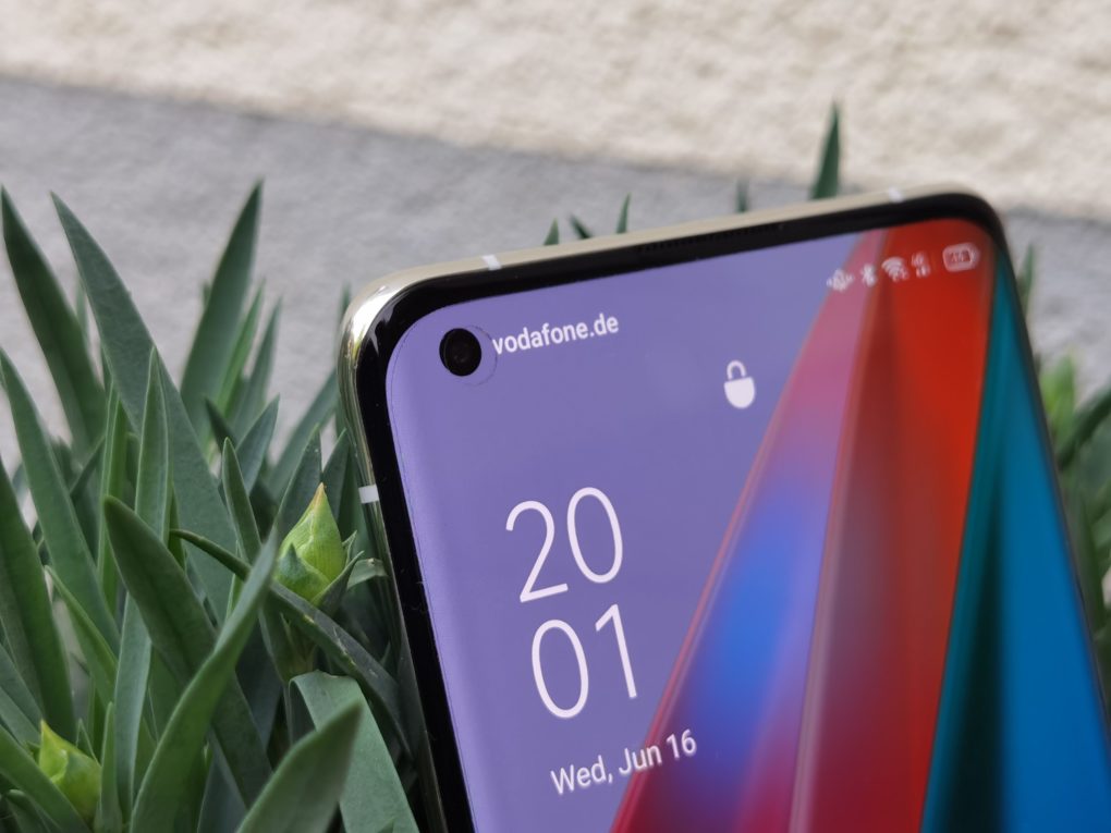 OPPO Find X3 Display Punch-Hole