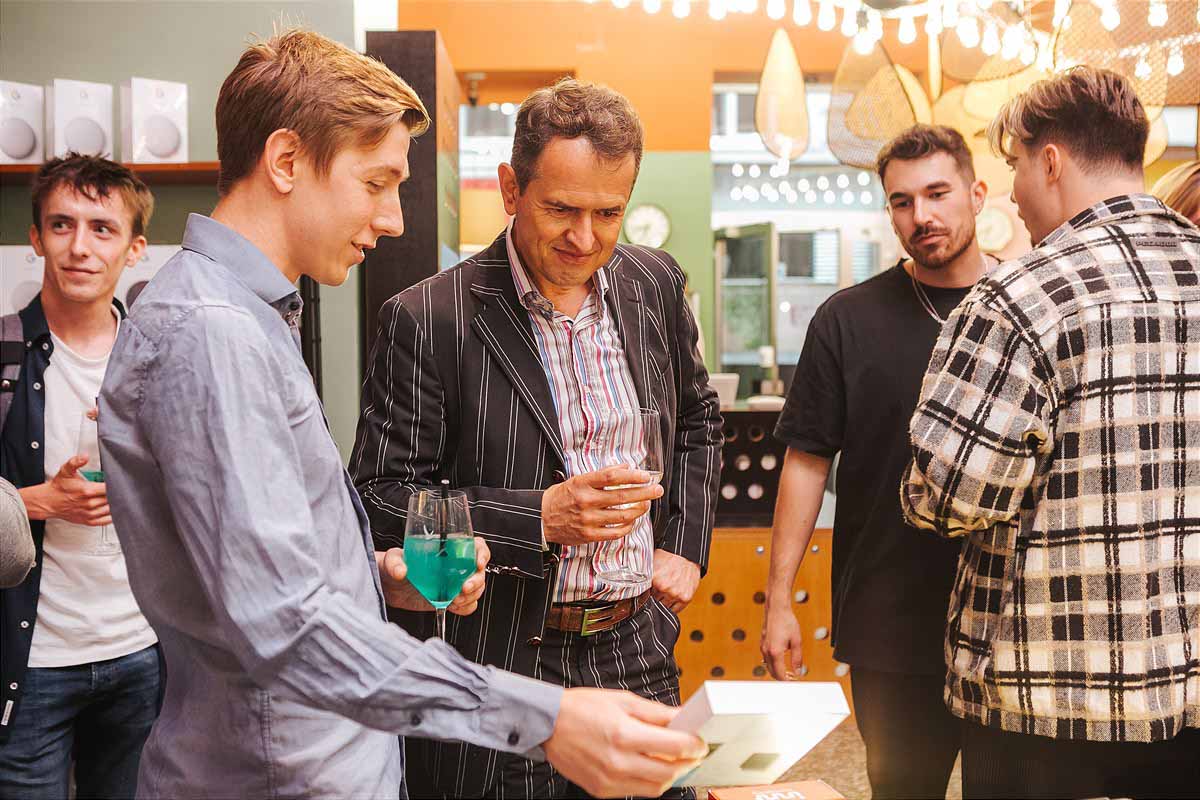 tink Smart Home Store Vienna advice