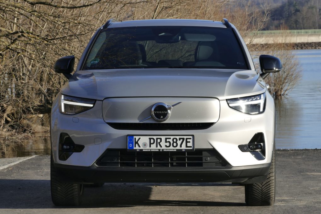 Volvo XC40 Recharge Front