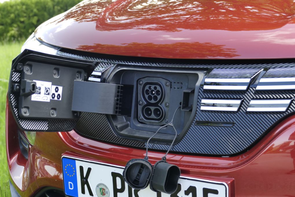 Dacia Spring Electric 45 Ladeklappe