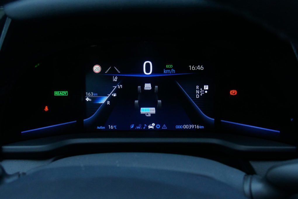 Toyota Mirai Fahrerinfo