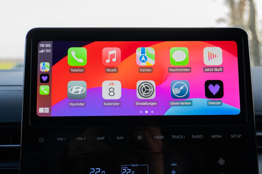 Hyundai Staria Apple CarPlay