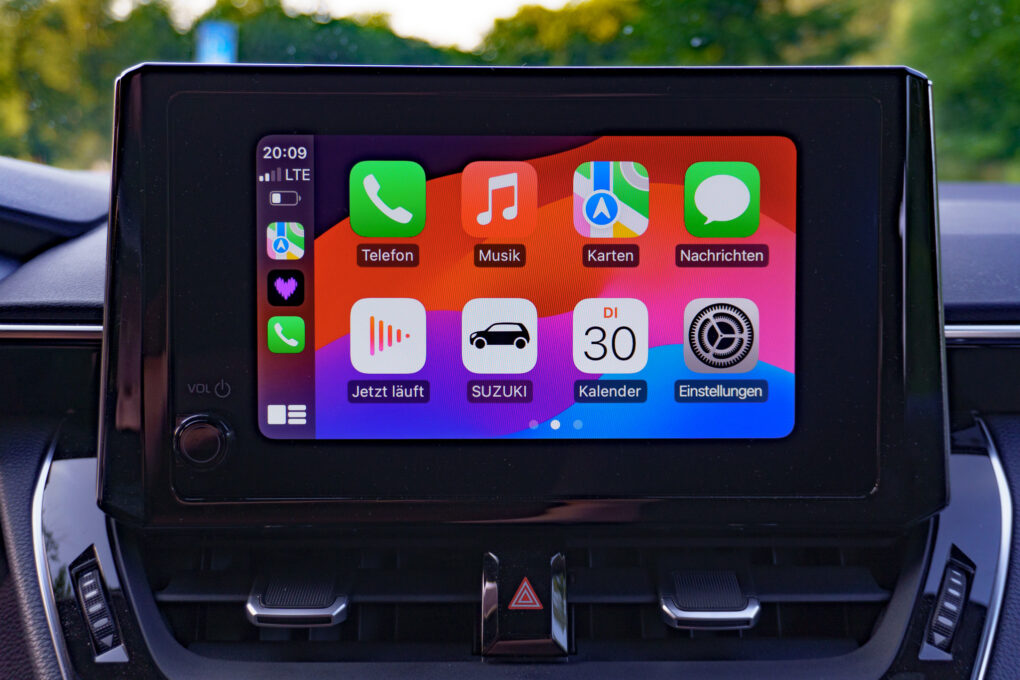 Suzuki Swace Apple CarPlay