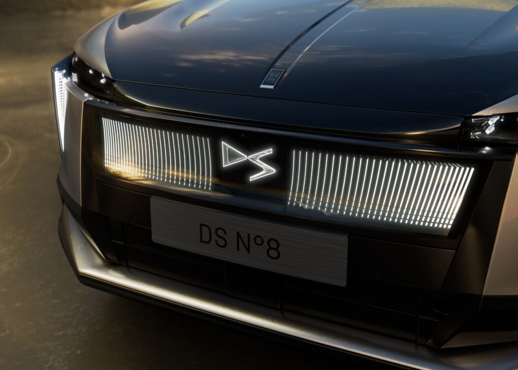 DS N°8 Grill