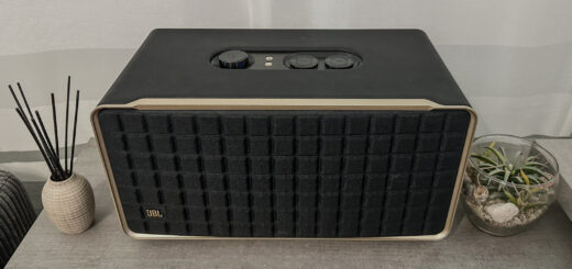JBL Authentics 500 cover image