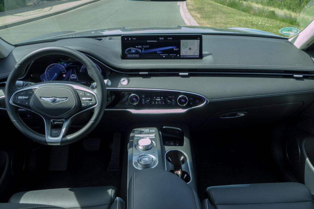 Genesis GV70 Cockpit