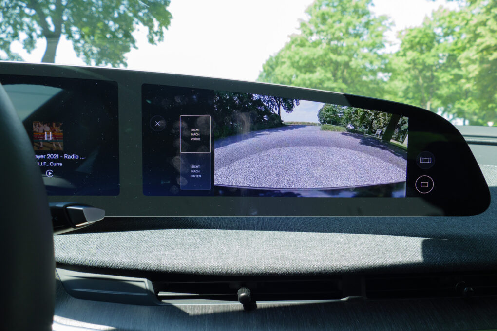 Lucid Air Pure Display 7