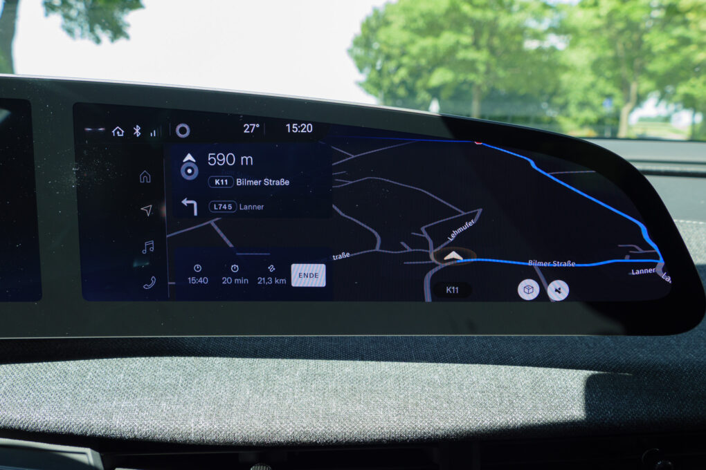 Lucid Air Pure Display 8
