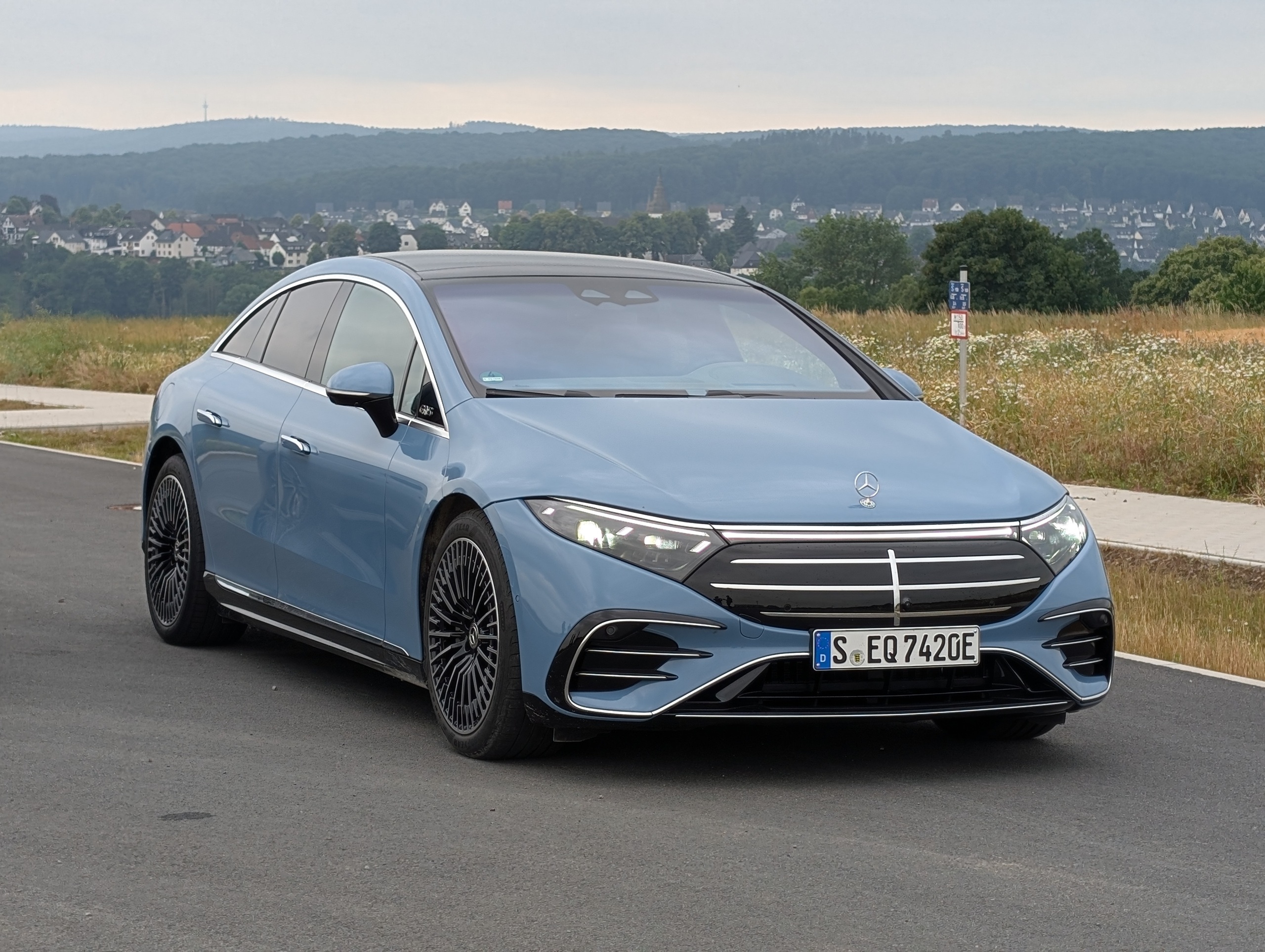 Mercedes-Benz EQS Beitragsbild