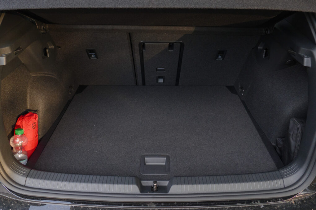 VW Golf 8 R Kofferraum