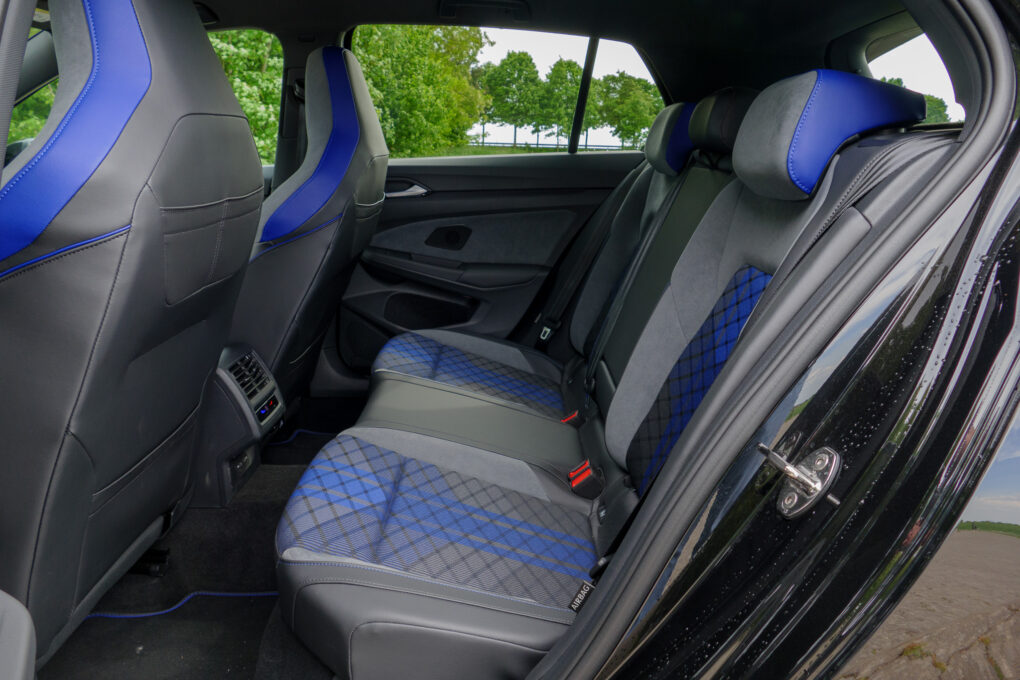 VW Golf 8 R Rücksitzbank