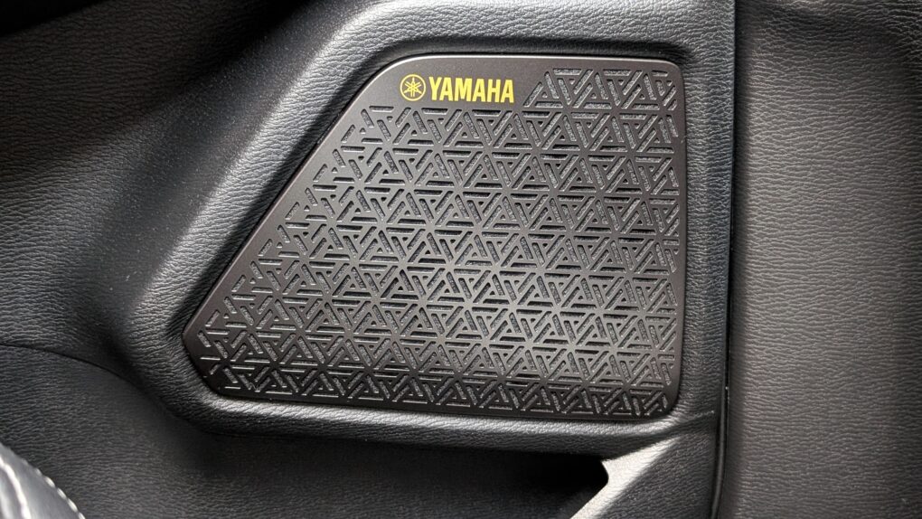 Mitsubishi Outlander Soundsystem